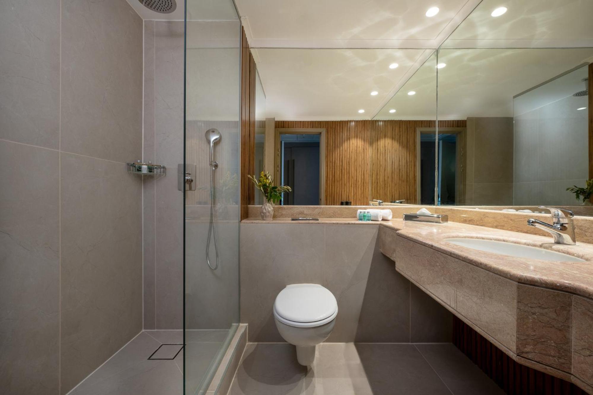 Leonardo Hotel Negev Beersheba Екстериор снимка